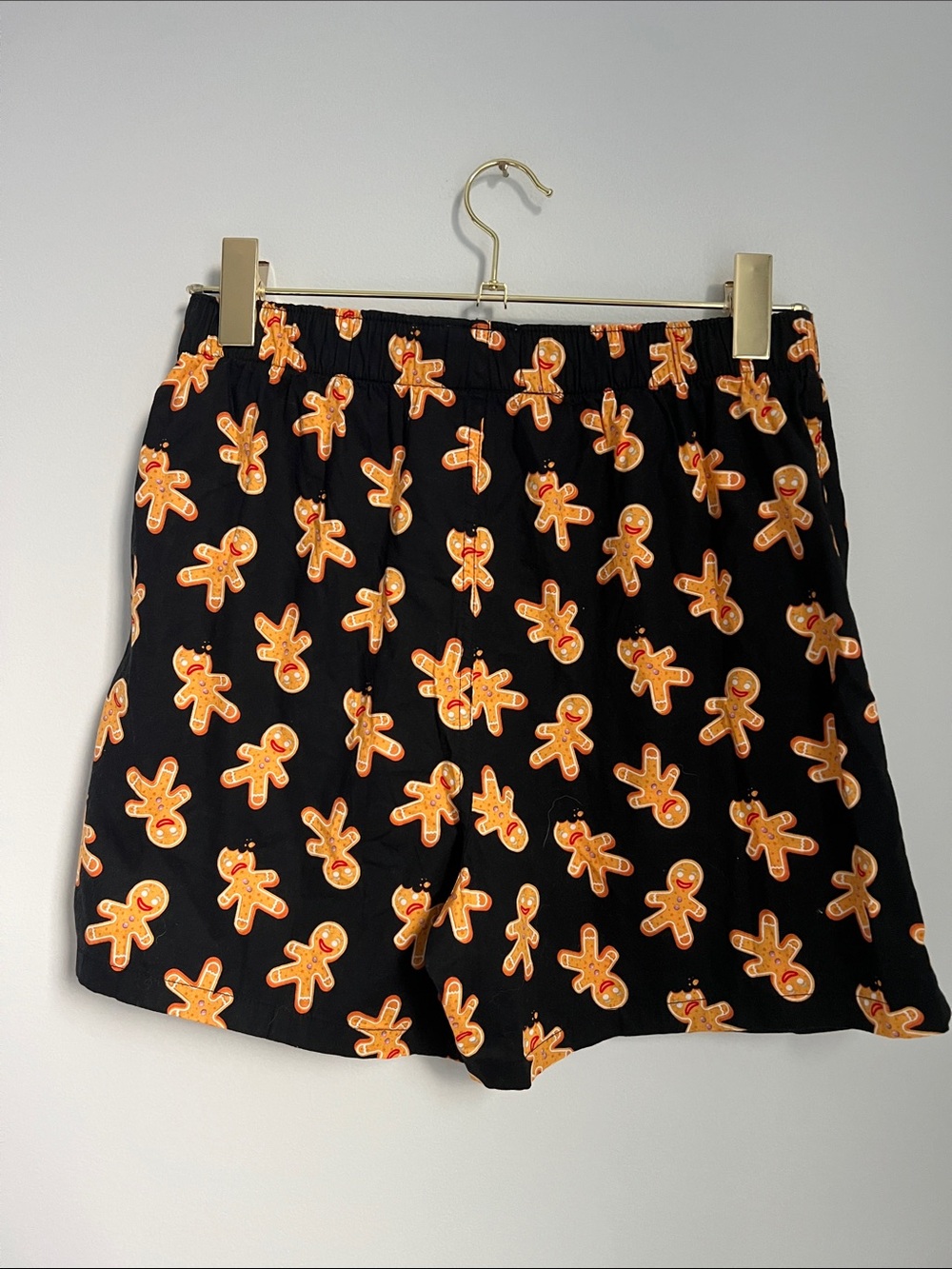 American Eagle Outfitters | Black Shorts with Gingerbread NWT Print Sz S (29-31) - Picture 3 of 16